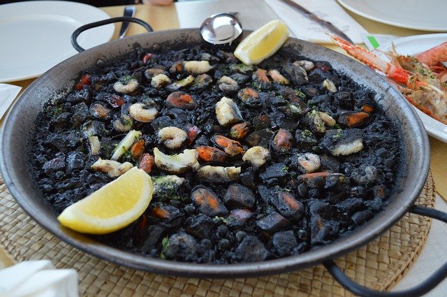 paella negra